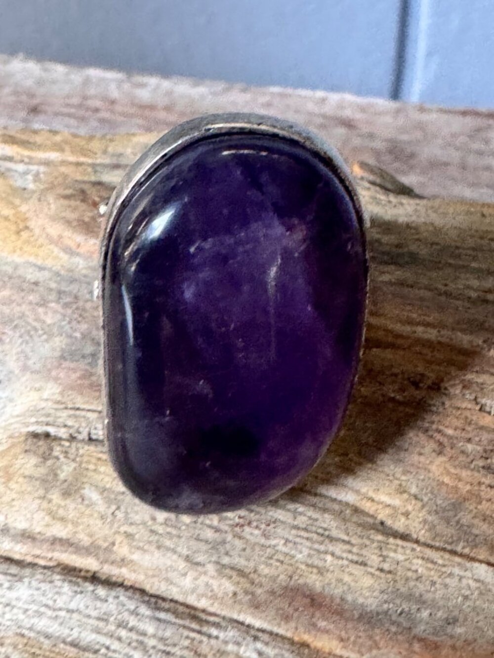 Lucky Brand Purple Cabochon Statement Ring Size 7 Silver Tone Boho Cocktail